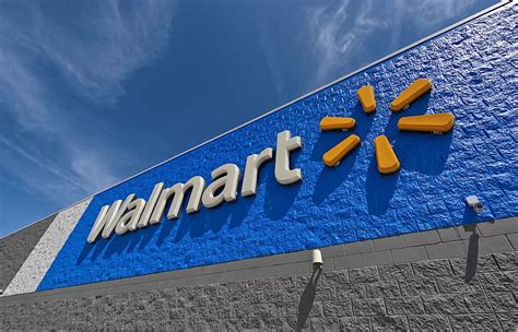 CINCINNATI (AP) A federal appeals court has revived a wrongful death claim against Walmart by the family of a Black man who was fatally shot by a white police officer inside an Ohio store. . Walmart class action lawsuit illinois file claim